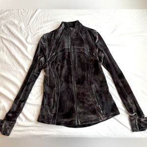 LULU LEMON Women’s size 10 jacket, great condition, Rustic black, purple, blue